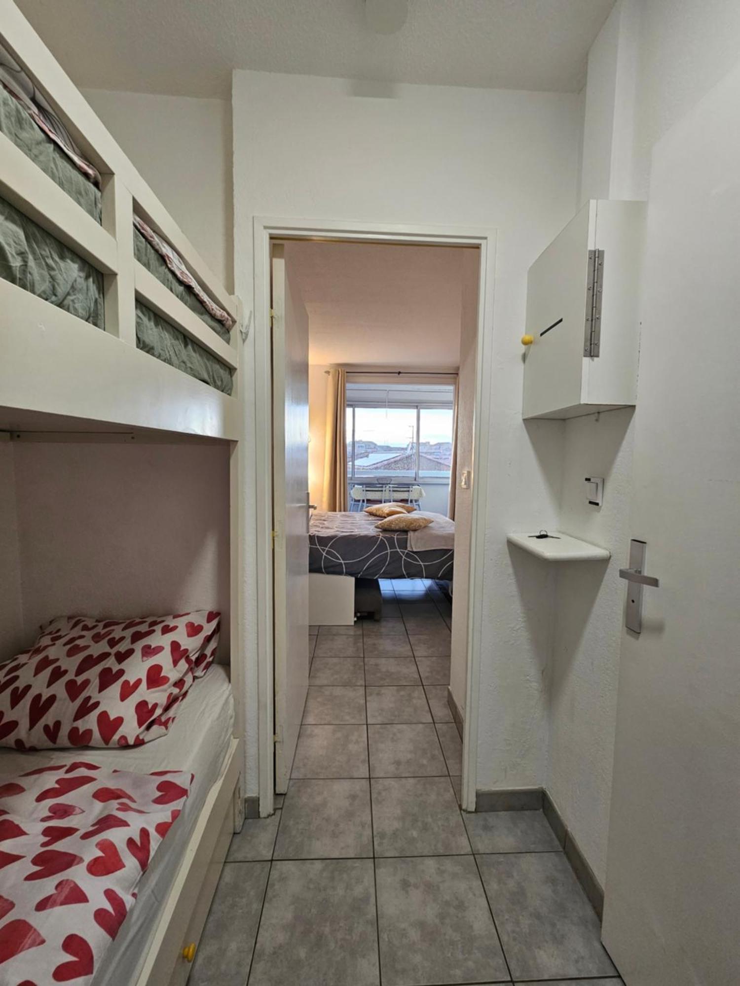 Studio Sanary-Sur-Mer Proche Gare Luaran gambar
